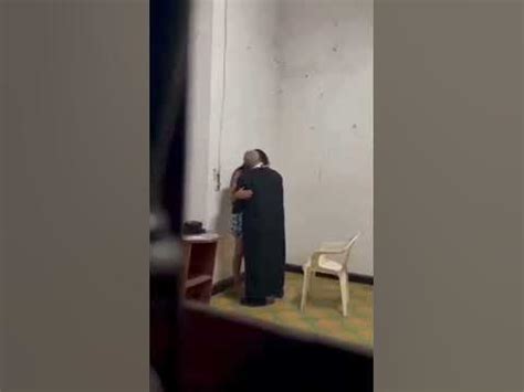 peituda casada|Marido flagra padre fazendo sexo com a mulher na igreja